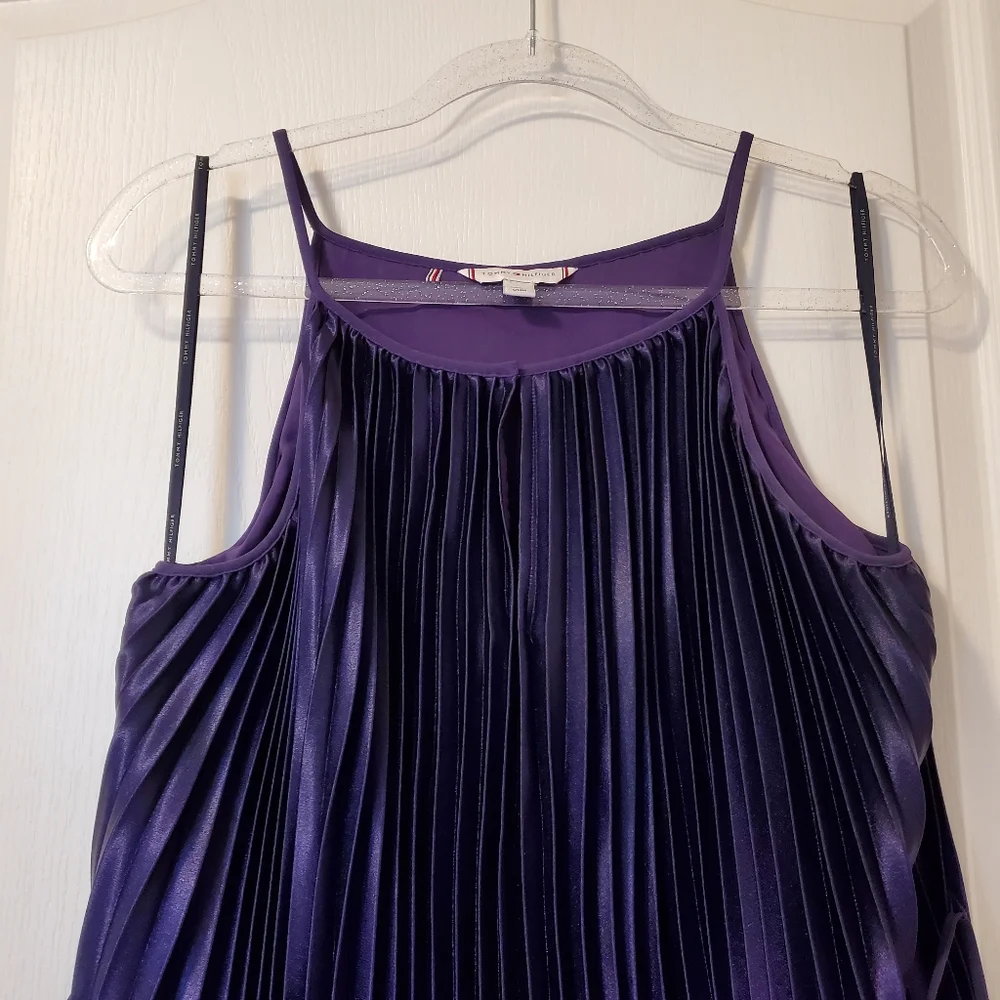 Tommy Hilfiger- Purple to Silver Ombre Pleated Maxi Dress (size 36) - Picture 4 of 17